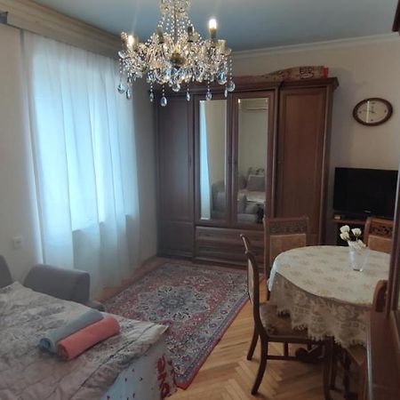 Budget One Room Apartment Baku Exterior photo